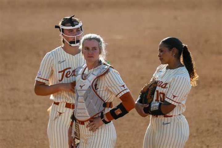 
Who Are Lou Gilbert Parents? Meet Texas Longhorns Softball Player’s Family 
