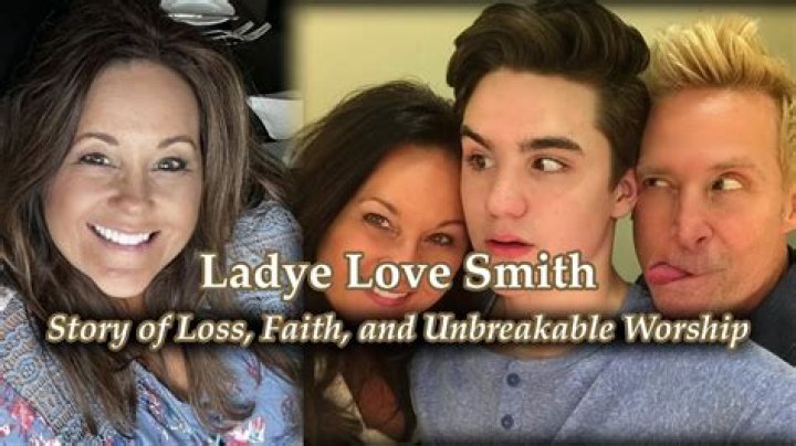 Who are Lovie Smiths Parents? Lovie Smith Biography, Parents Name, Nationality and More