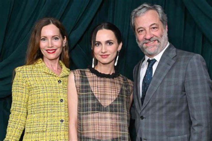 
Who are Maude Apatows Parents? Maude Apatow Biography, Parents Name and More 