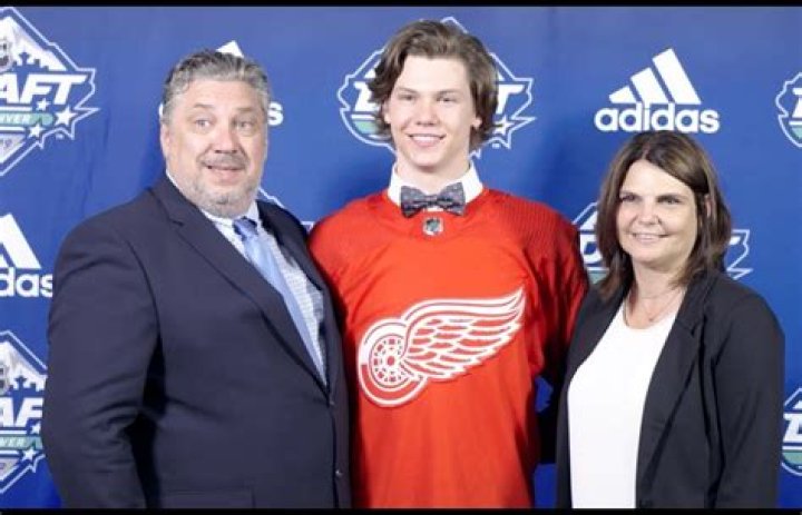 
Who Are Moritz Seider’s Parents? Here’s What We Know About The Ice Hockey Player 