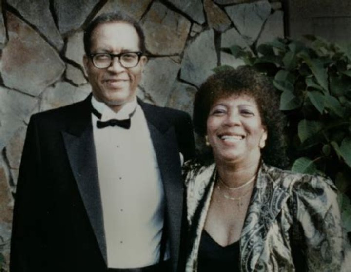 
Who are Reggie Millers Parents? Reggie Miller Biography, Parents Name and More 