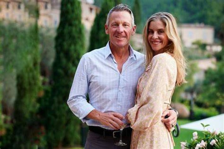 
Who is Anna Hansen’s Husband? Lance Armstrong, What is the age gap between them? 