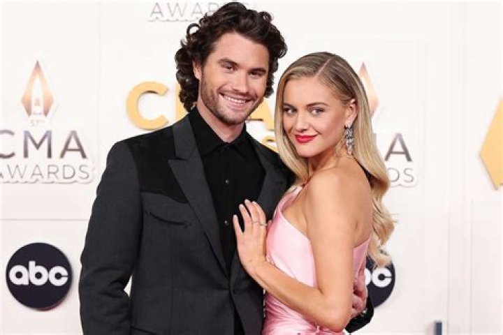 
Who Is Chase Stokes Dating 2022? Exclusive Details About Chase Stokes Girlfriend And Relationships 