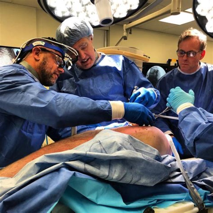 
Who Is Dr Richard Moore? Orthopedic Surgeon Testifies As Amber Heard Witness 