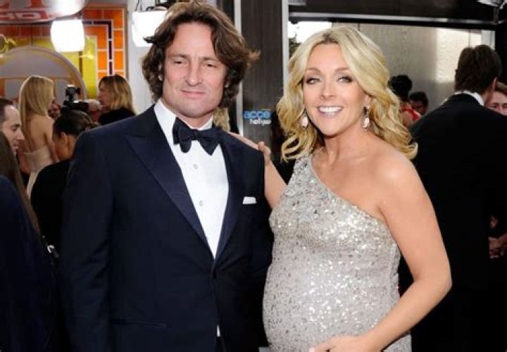 Who Is Jane Krakowski Husband Robert Godley? Children And Relationship Status- Are They Still Together?