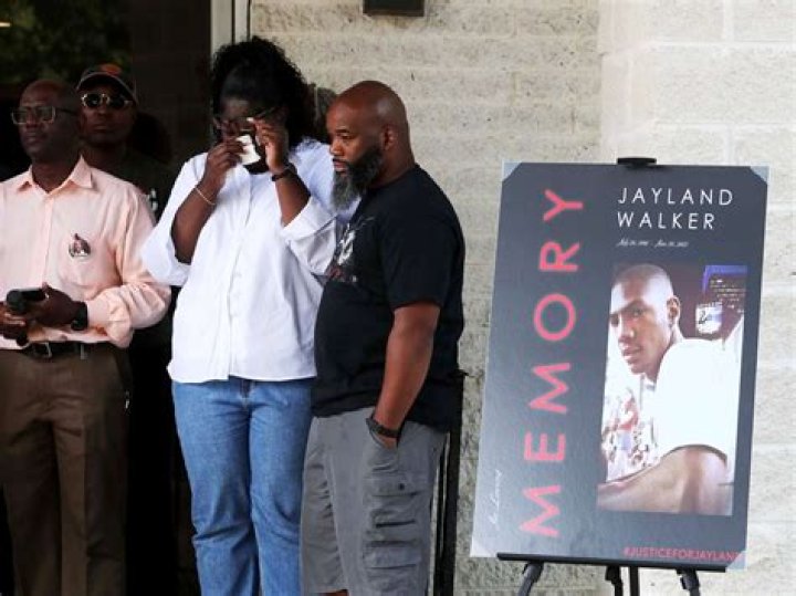 
Who Is Jayland Walker Fiance? More On His Family Background 