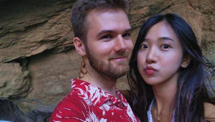 
Who Is Jinnytty Boyfriend? Is She Dating Brad? Twitch Streamer Wiki 