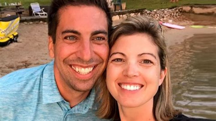 
Who Is Kelsie Snow’s Husband? The NHL Famous Couple 