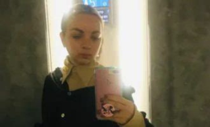 
Who is Laia Garcia-Furtado? Vogue staffer holds up anti-Israel sticker in her mouth 