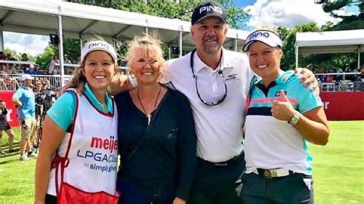 
Who Is LPGA Brooke Henderson Parents? Meet Dave Henderson And Darlene Henderson 