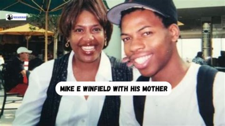 
Who Is Mike E. Winfield Wife Kisha | Kids Family And Net Worth 
