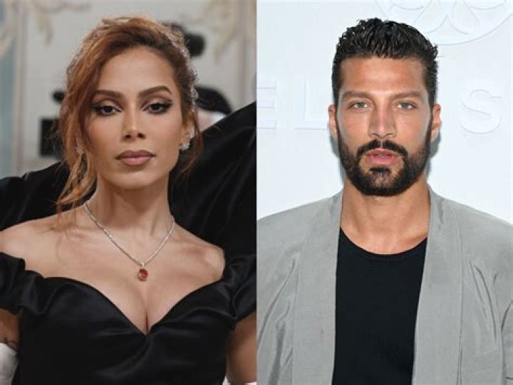Who Is Simone Susinna Wife? His Gay Rumors And Sexuality Explained