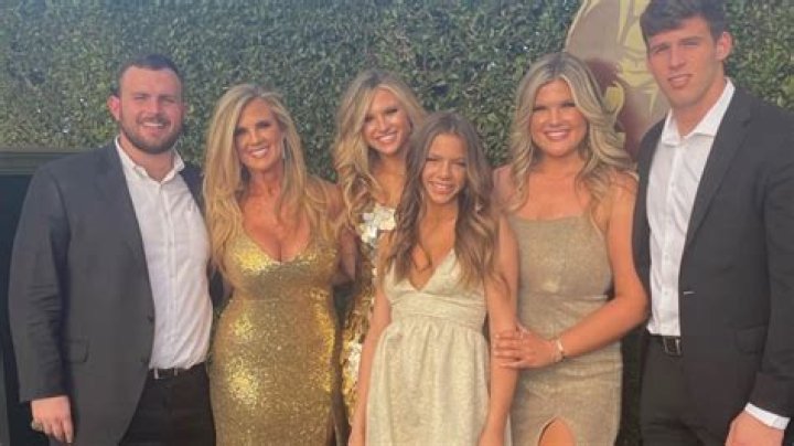 
Who Is Tony Boselli Wife Angi Aylor Boselli? Meet The Kids & Family Of Hall of Fame Class of 2022 Player 