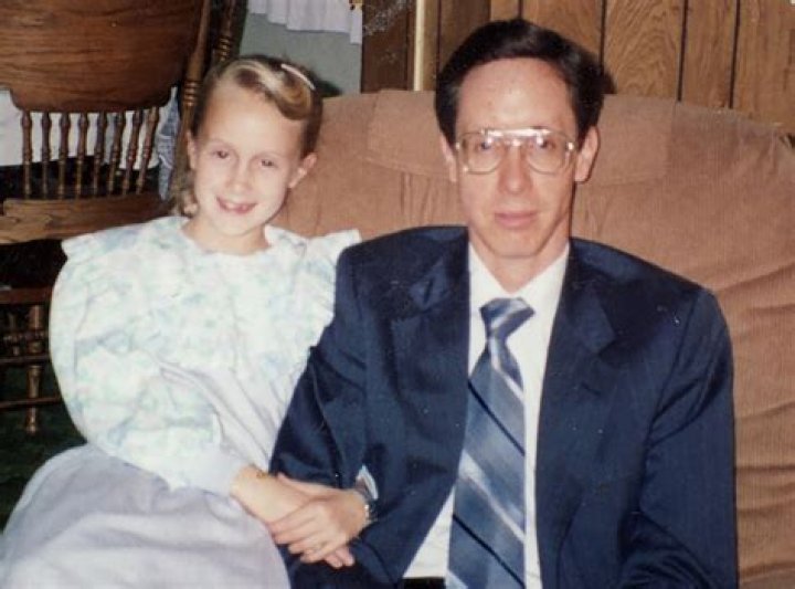 
Who is Vicki Thompson And Where Is She Now? Notorious Cult Leader Warren Jeffs Wife And Family 