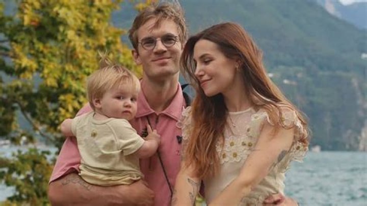 
Why Did Pewdiepie Move To Japan With His Family? Is He Going To Live There With His Wife Marzia? 