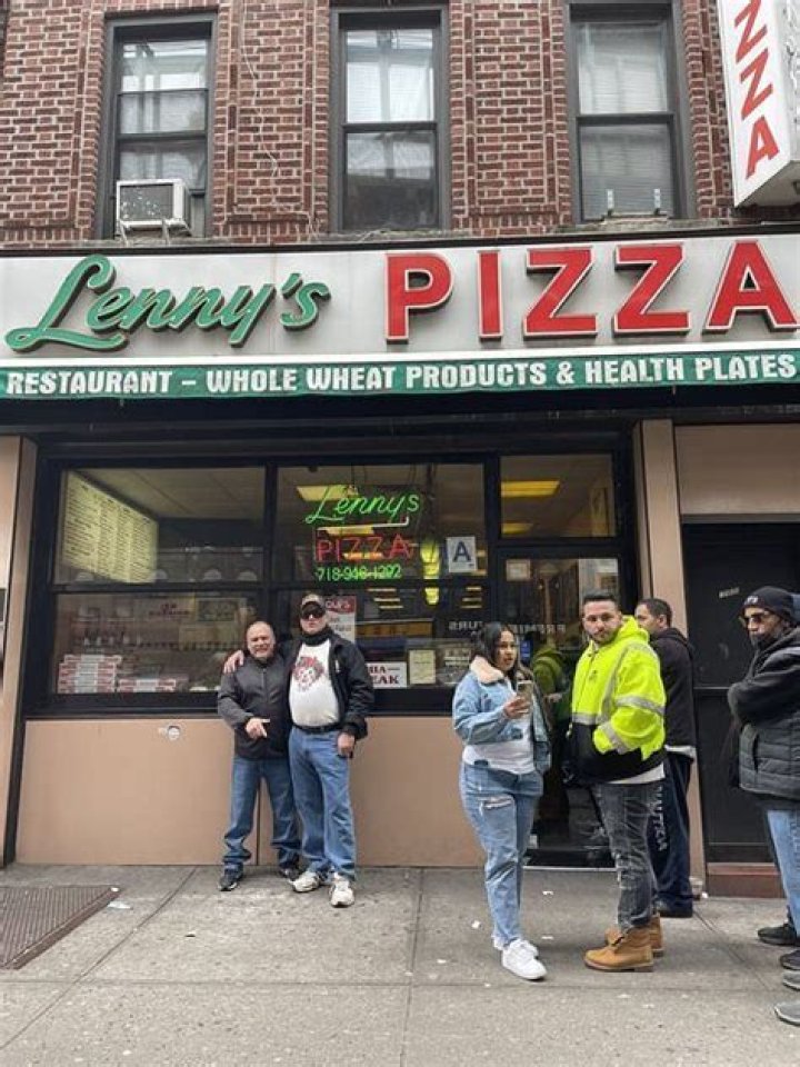 
Why is Brooklyn’s Lenny’s Pizza shutting down? Foodies mourn closure of Saturday Night Fever joint 