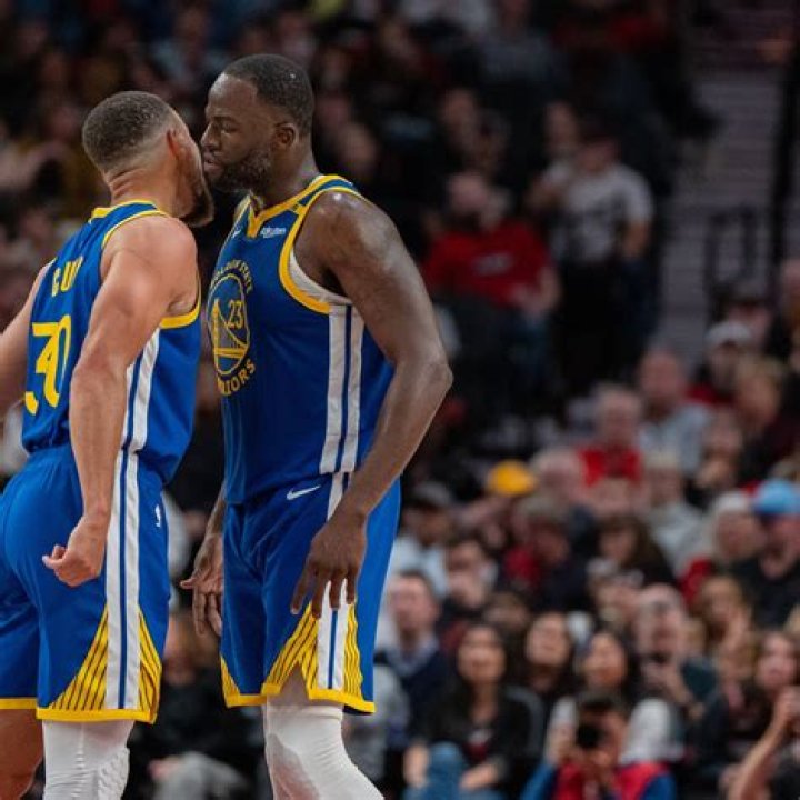 
Why Steve Kerr took out Stephen Curry, Draymond Green in Warriors vs Kings playoff game? 