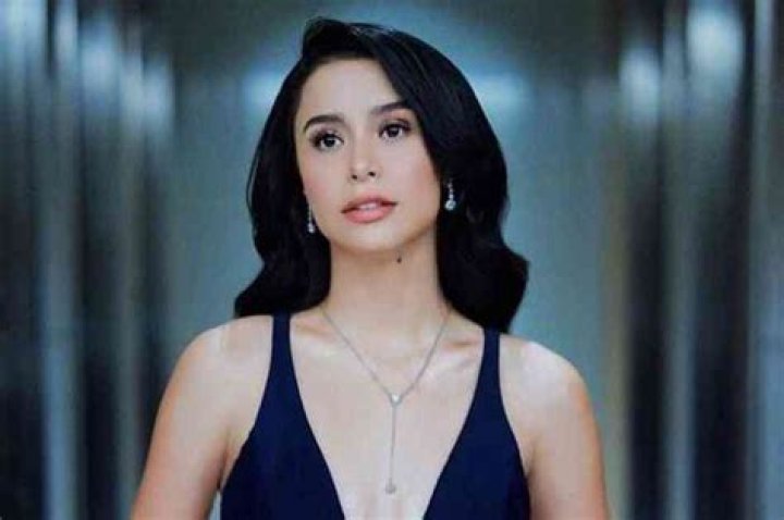 
Yassi Pressman Height, Weight, Net Worth, Age, Birthday, Wikipedia, Who, Instagram, Biography 