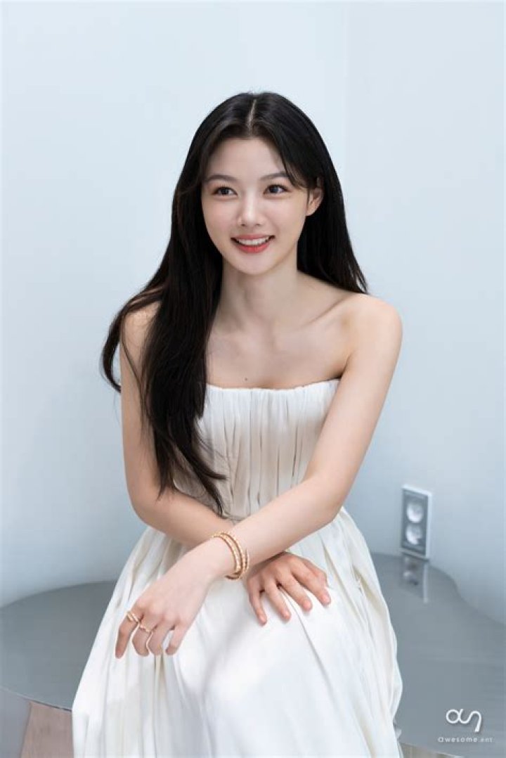 Yoo In-young Height, Weight, Net Worth, Age, Birthday, Wikipedia, Who, Nationality, Biography