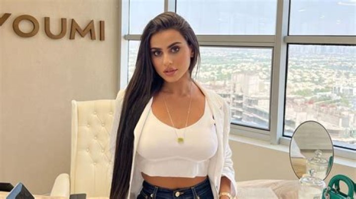 Youmi Khoury Height, Weight, Net Worth, Age, Birthday, Wikipedia, Who, Nationality, Biography