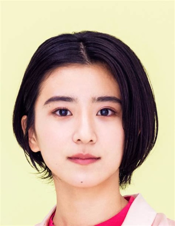 
Yuina Kuroshima Height, Weight, Net Worth, Age, Birthday, Wikipedia, Who, Nationality, Biography 